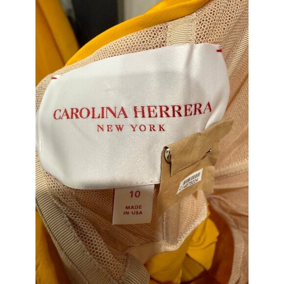 Carolina Herrera Fan Pleat Column Gown - Picture 9 of 9